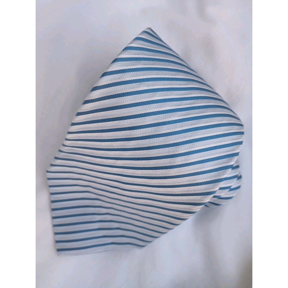 Hugo Boss Men's Blue 100% Silk Necktie Made In Italy Jacquard Stripe Cocktail